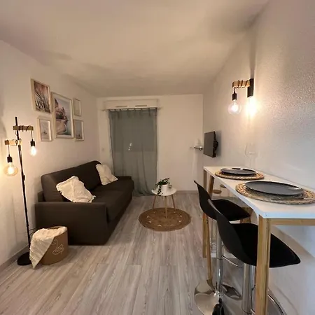 Lägenhet Port Nice